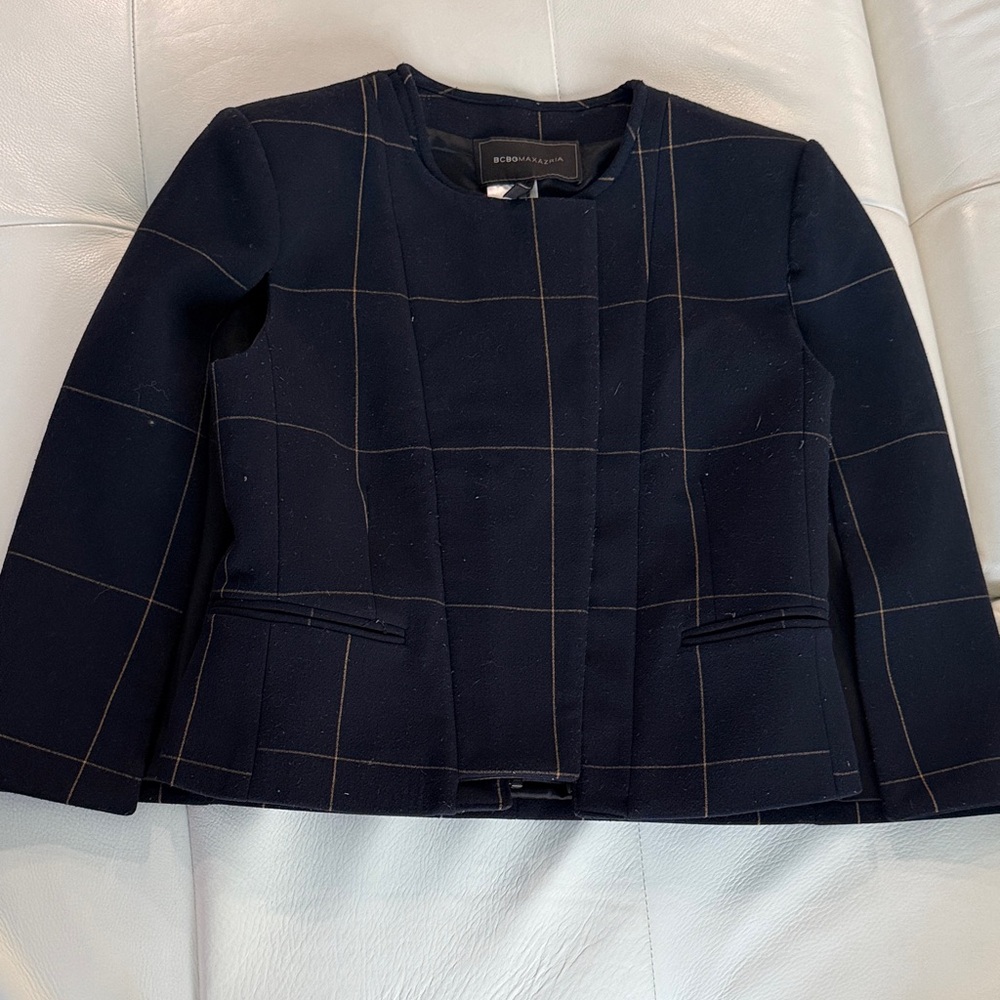BCBGMaxAzria Navy Checkered cape blazer